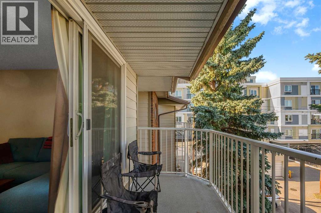 Single Family House for Sale in    Avenue NE Tuxedo Park Calgary 