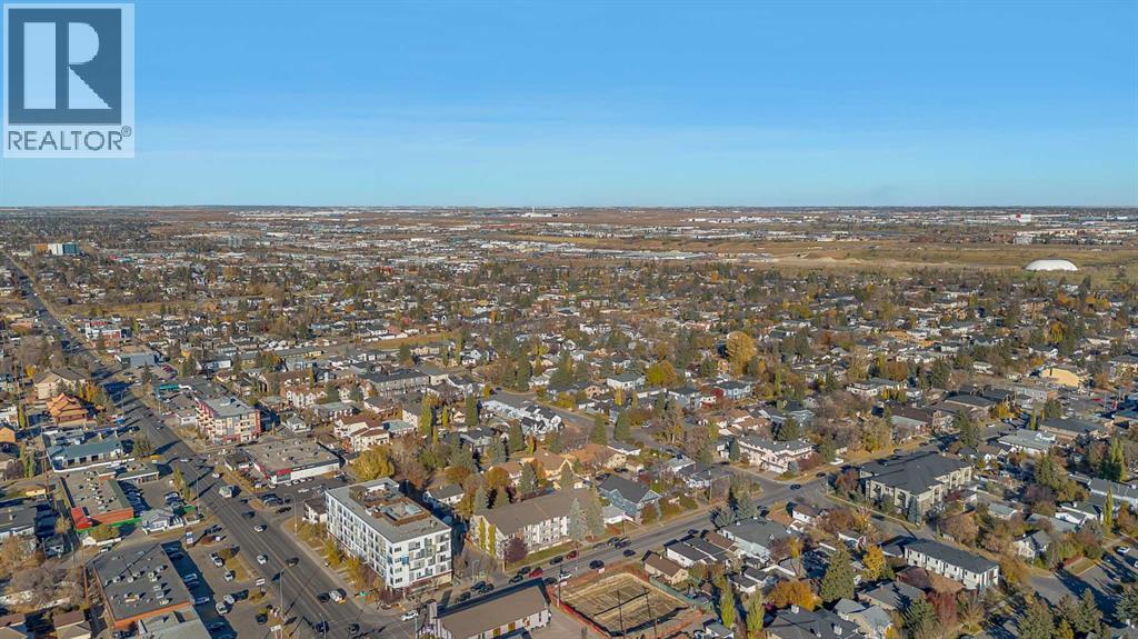 Single Family House for Sale in    Avenue NE Tuxedo Park Calgary 