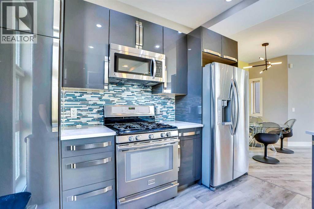 Single Family House for Sale in   Avenue NW Montgomery Calgary 