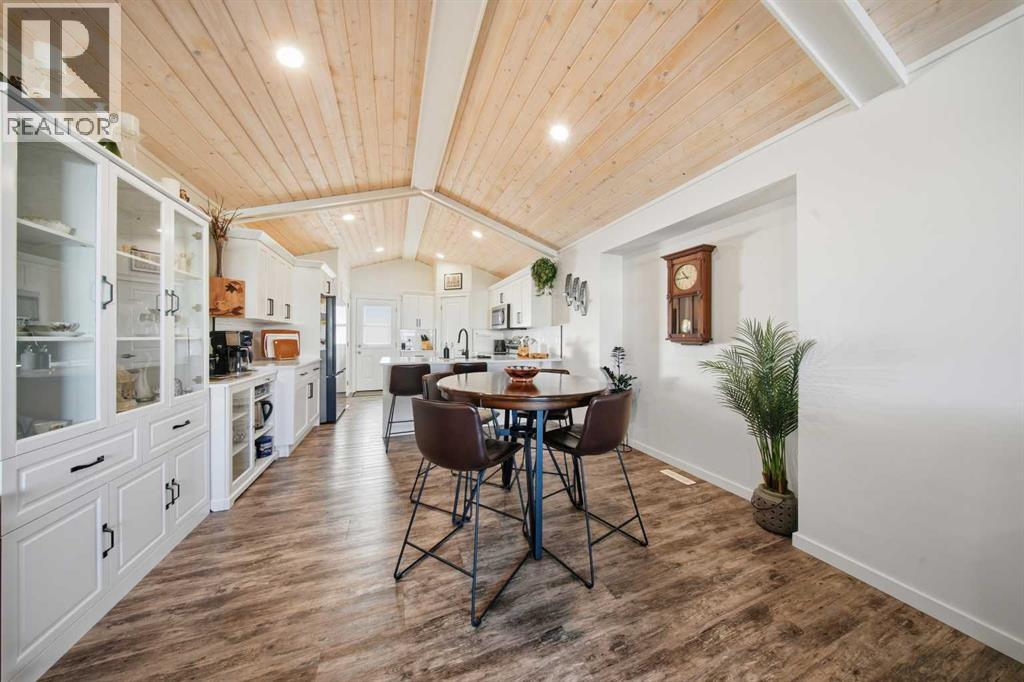 69 Mackenzie Avenue, Lacombe