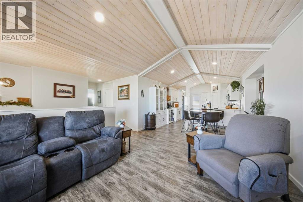 69 Mackenzie Avenue, Lacombe