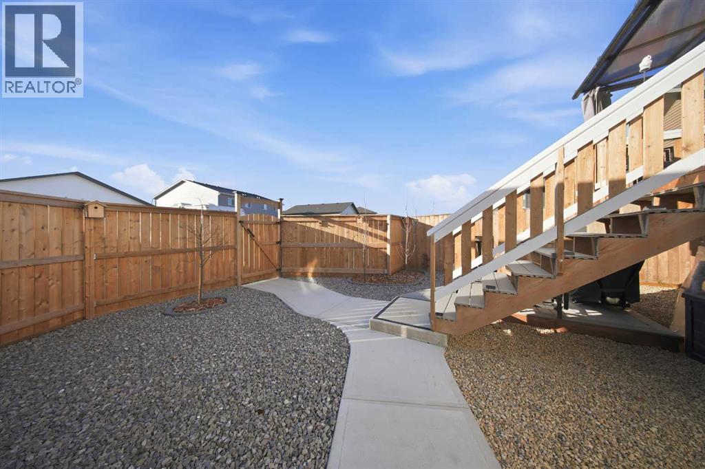 69 Mackenzie Avenue, Lacombe