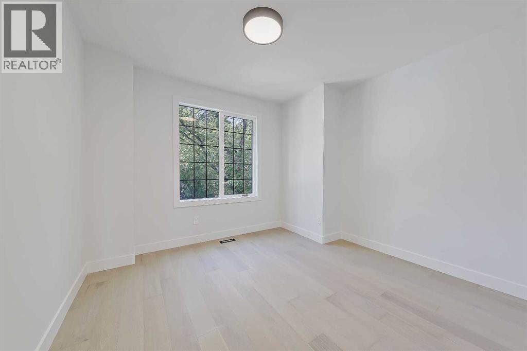 Single Family House for Sale in   Street NW Parkdale Calgary 