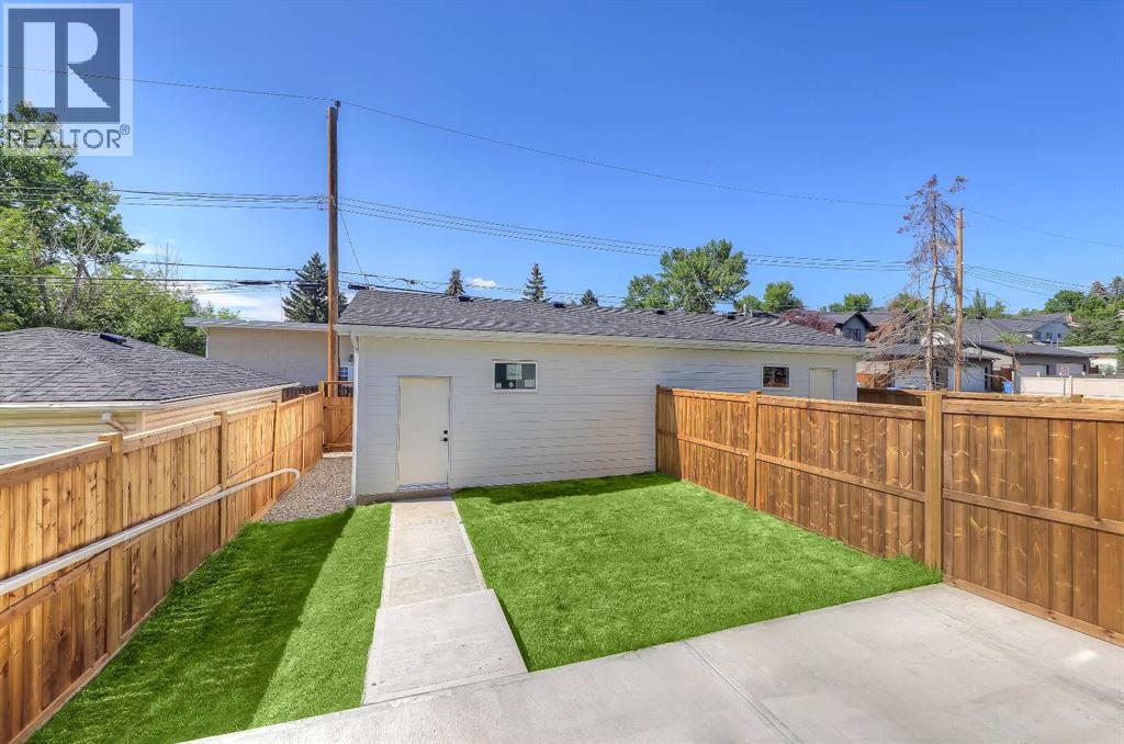 Single Family House for Sale in   Street NW Parkdale Calgary 