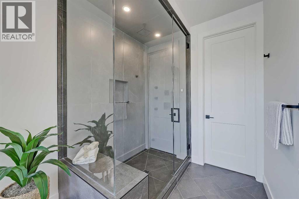 Single Family House for Sale in   Street NW Parkdale Calgary 