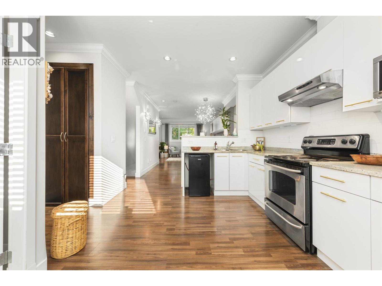 #2-6551 NO. 4 Road, Richmond