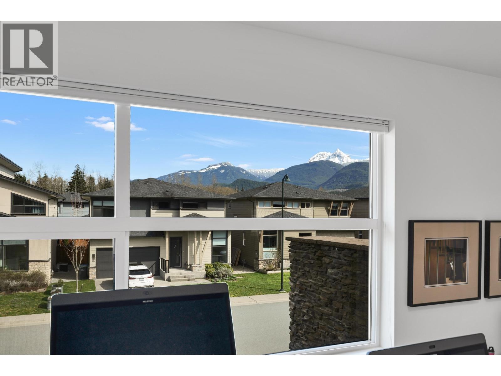 1706 SPARROW WAY, Squamish