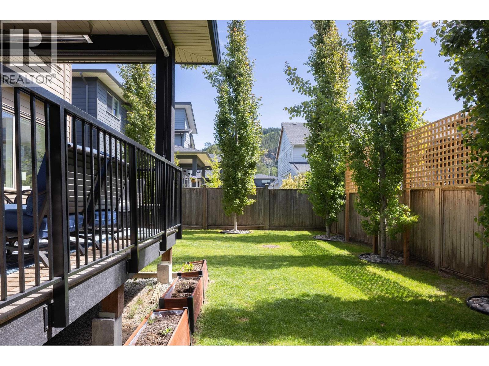 1706 SPARROW WAY, Squamish