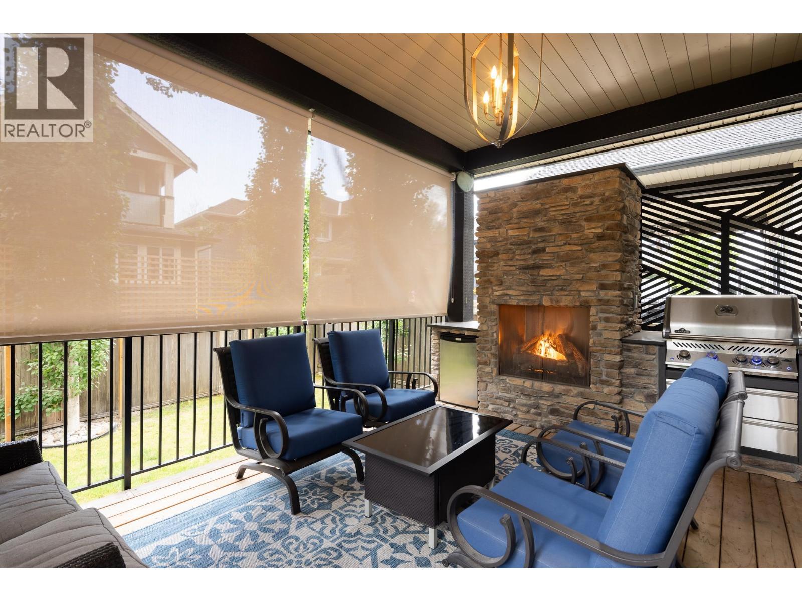 1706 SPARROW WAY, Squamish