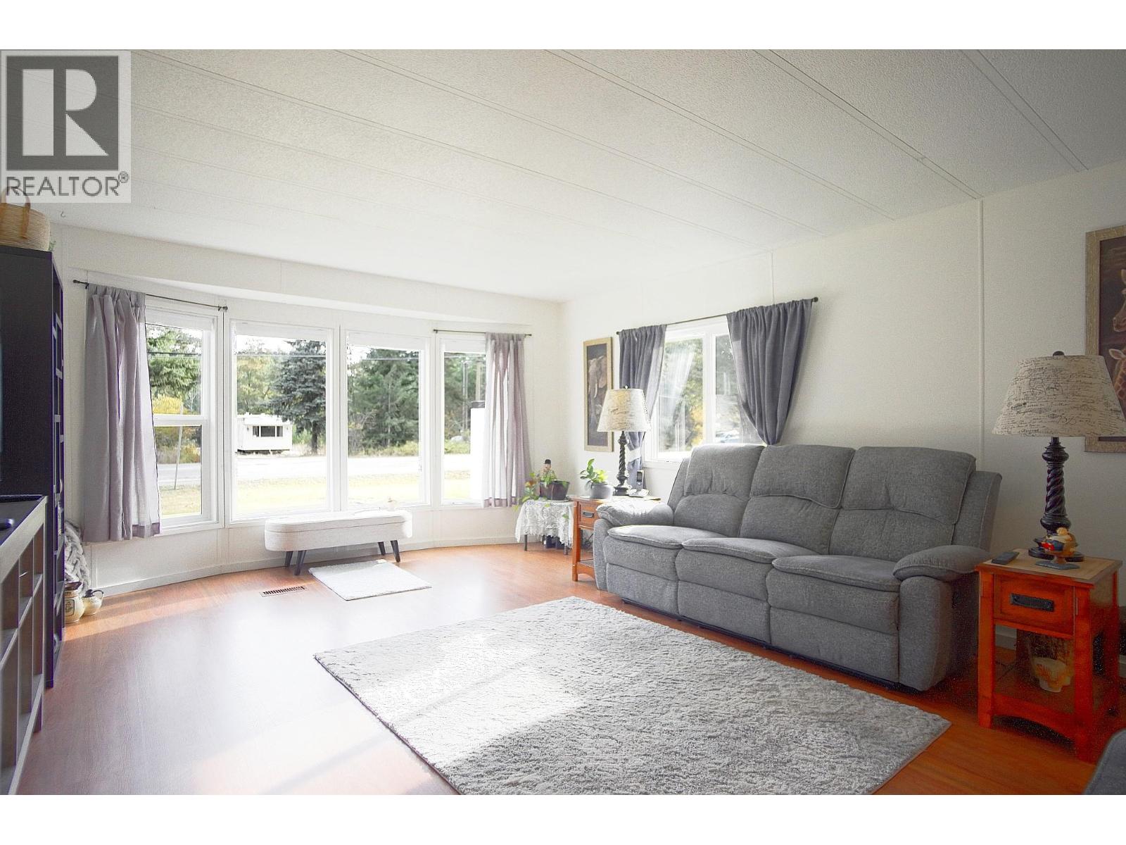 1 1361 30 Street Southeast, Salmon Arm