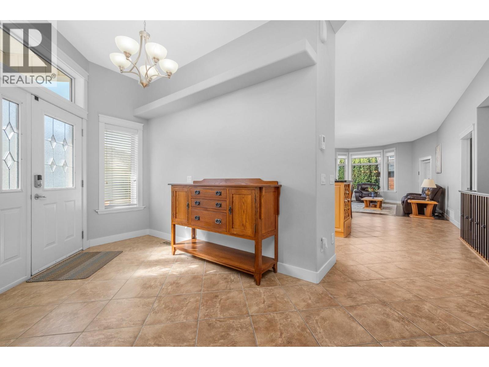 2 2100 Boucherie Road, West Kelowna