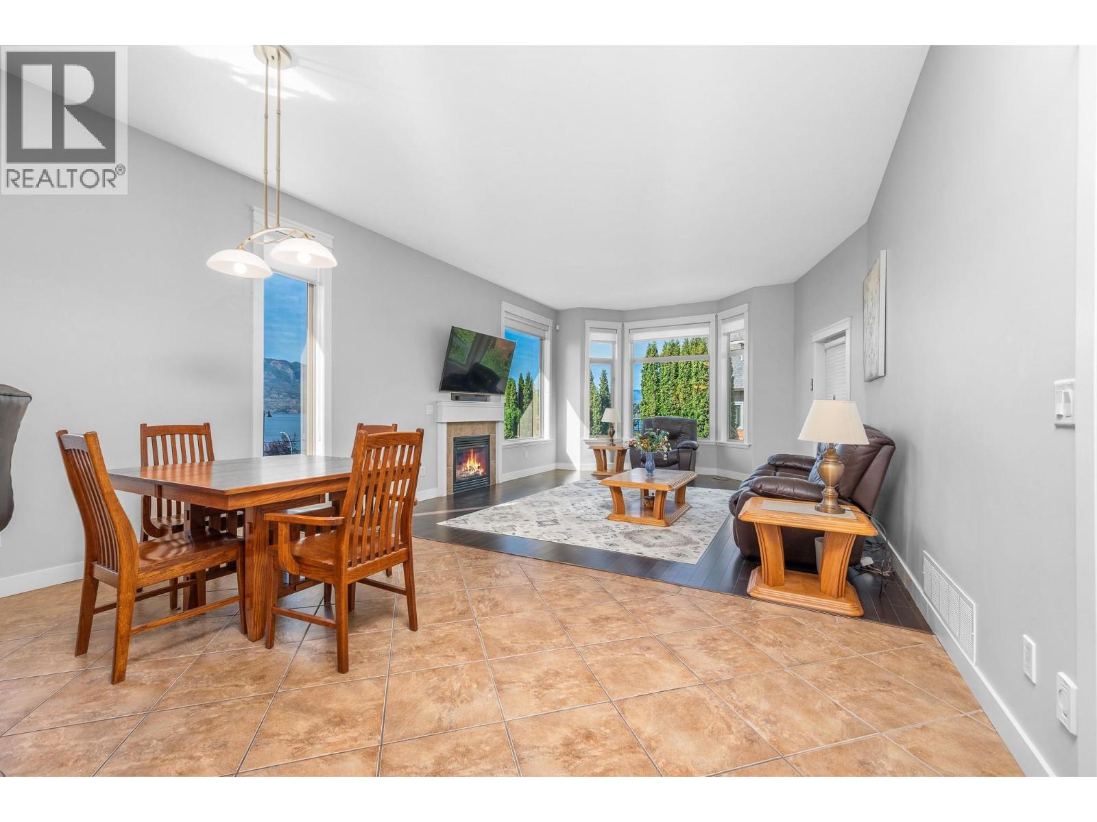2 2100 Boucherie Road, West Kelowna