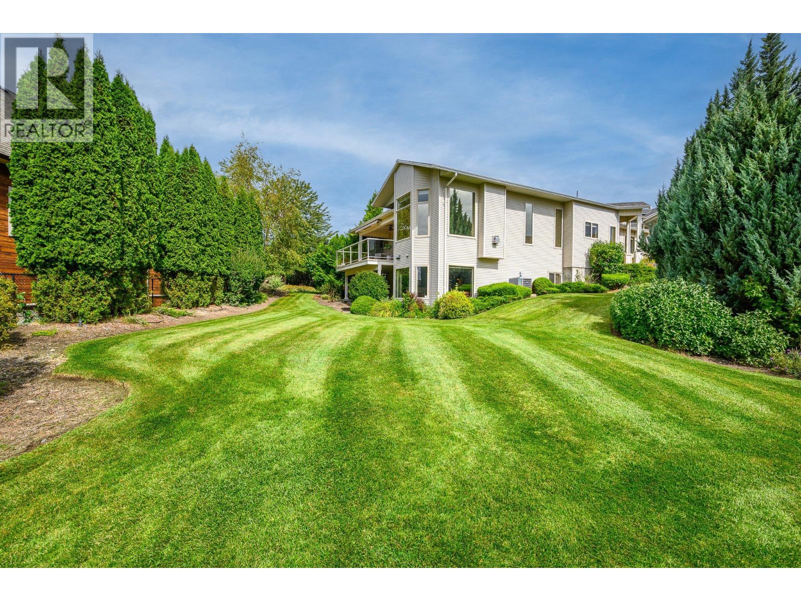 2 2100 Boucherie Road, West Kelowna