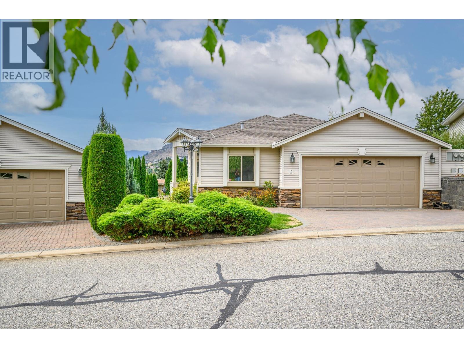 2 2100 Boucherie Road, West Kelowna