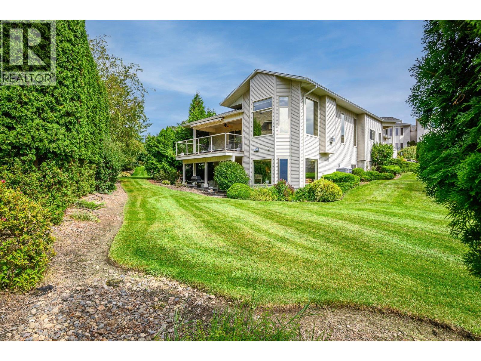 2 2100 Boucherie Road, West Kelowna