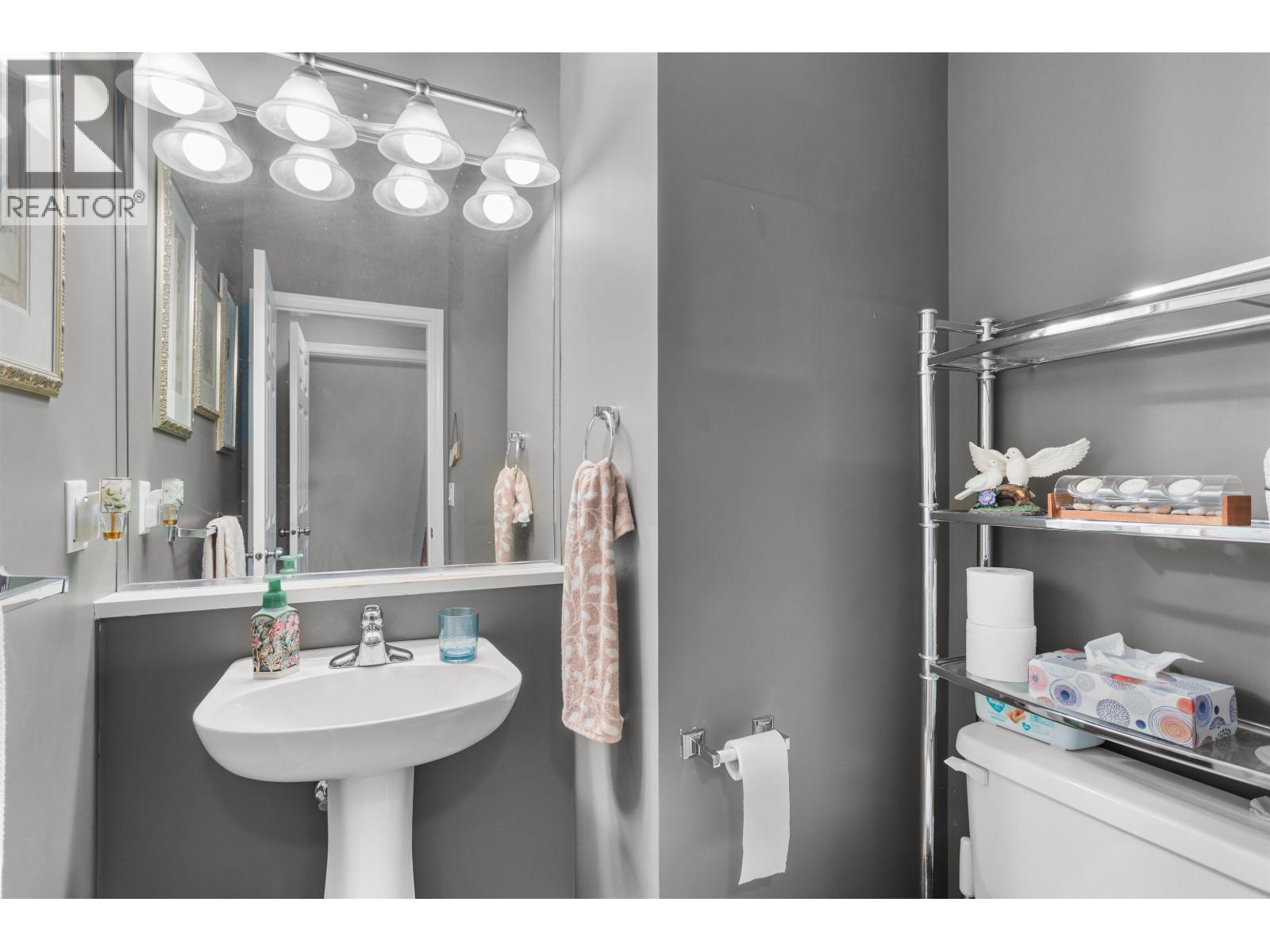 23635 DEWDNEY TRUNK ROAD, Maple Ridge