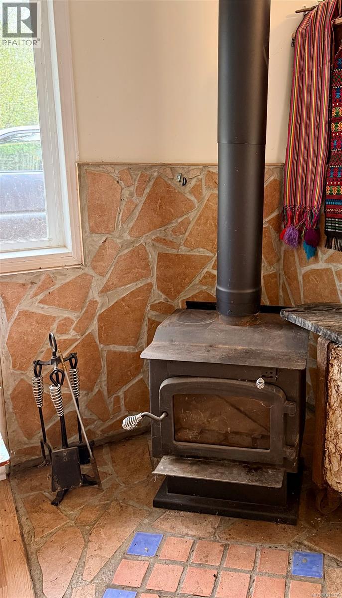 148 Meadow Dr, Salt Spring