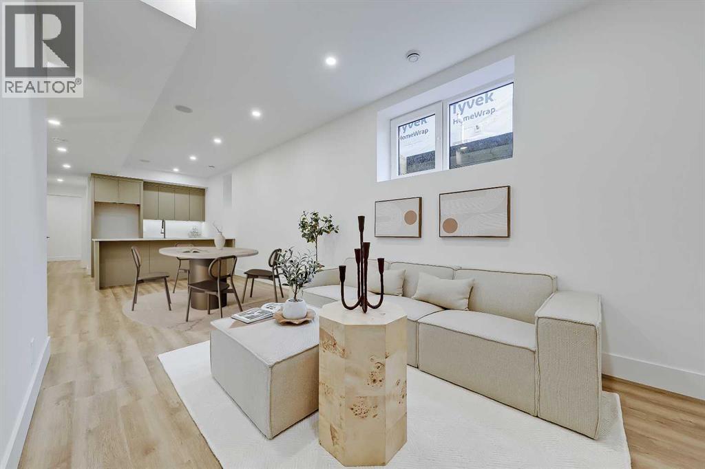 Single Family House for Sale in   Avenue SW North Glenmore Park Calgary 