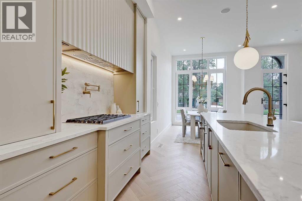 Single Family House for Sale in   Avenue SW North Glenmore Park Calgary 