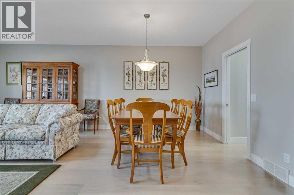 Single Family House for Sale in  Shannon Estates Terrace SW Shawnessy Calgary 