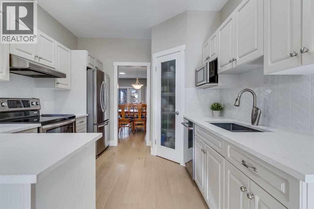 Single Family House for Sale in  Shannon Estates Terrace SW Shawnessy Calgary 