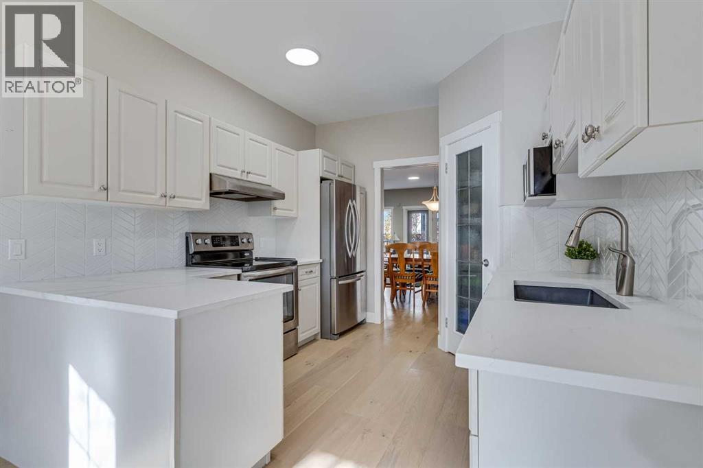 Single Family House for Sale in  Shannon Estates Terrace SW Shawnessy Calgary 