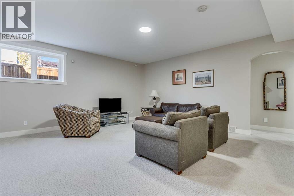 Single Family House for Sale in  Shannon Estates Terrace SW Shawnessy Calgary 