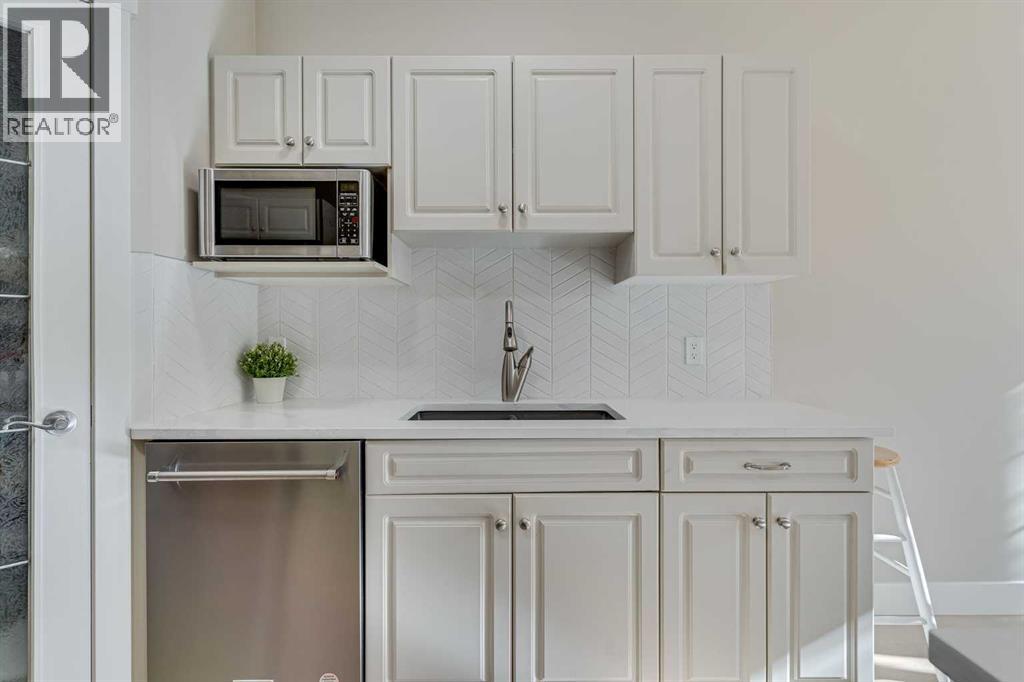 Single Family House for Sale in  Shannon Estates Terrace SW Shawnessy Calgary 