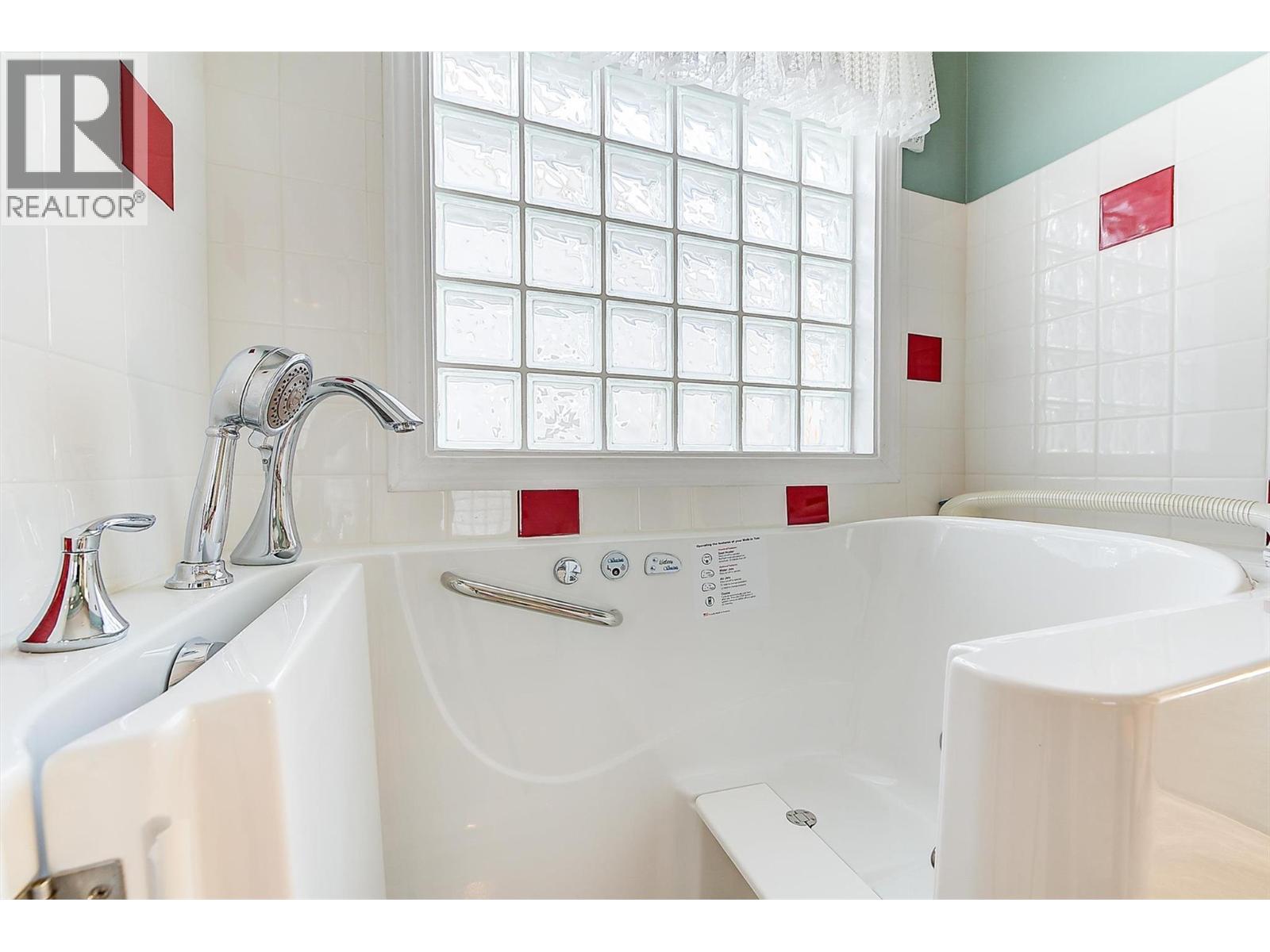  4003 Logie Court, Kelowna