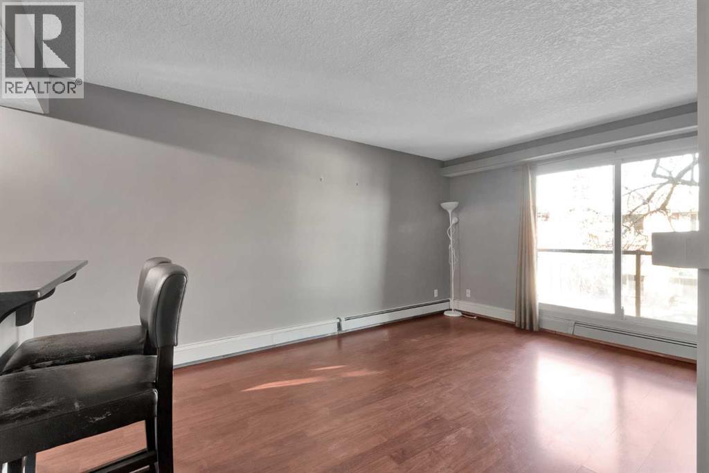 Single Family House for Sale in    Avenue NW Sunnyside Calgary 