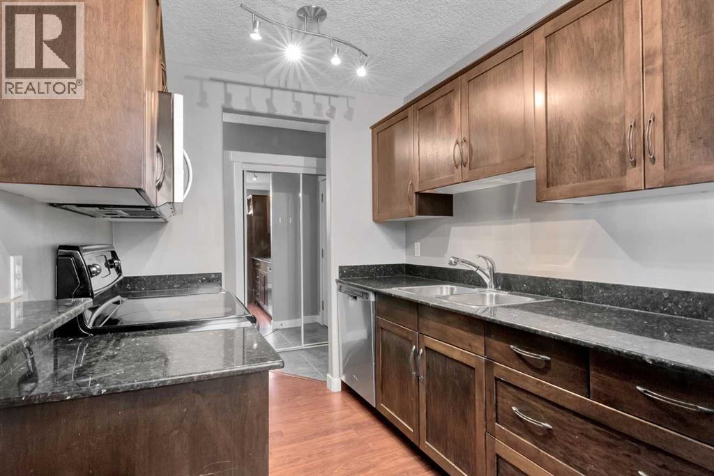 Single Family House for Sale in    Avenue NW Sunnyside Calgary 