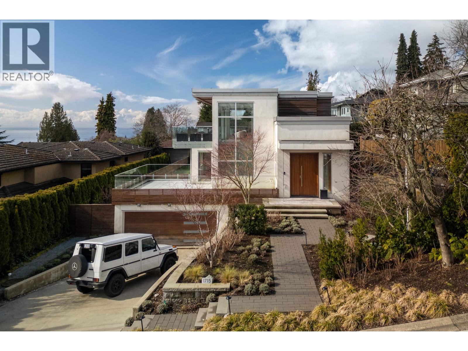 1715 22ND STREET, West Vancouver