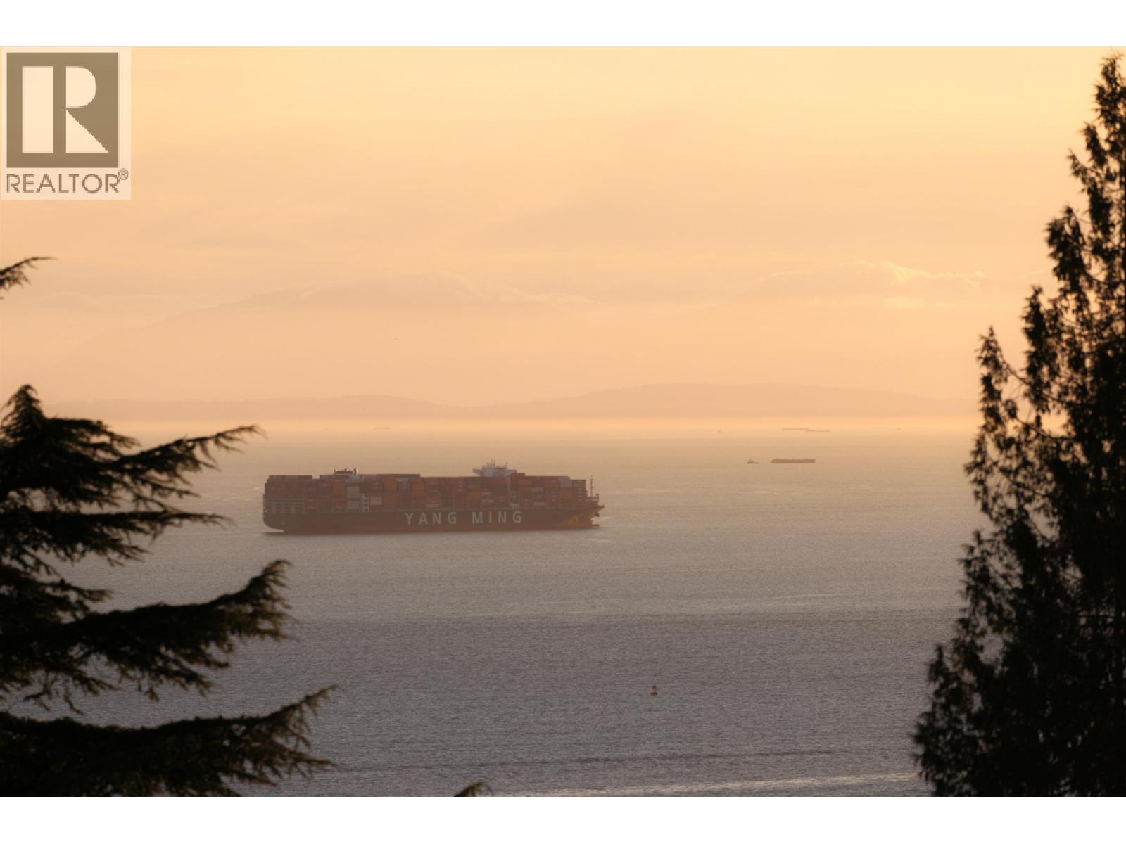 1715 22ND STREET, West Vancouver