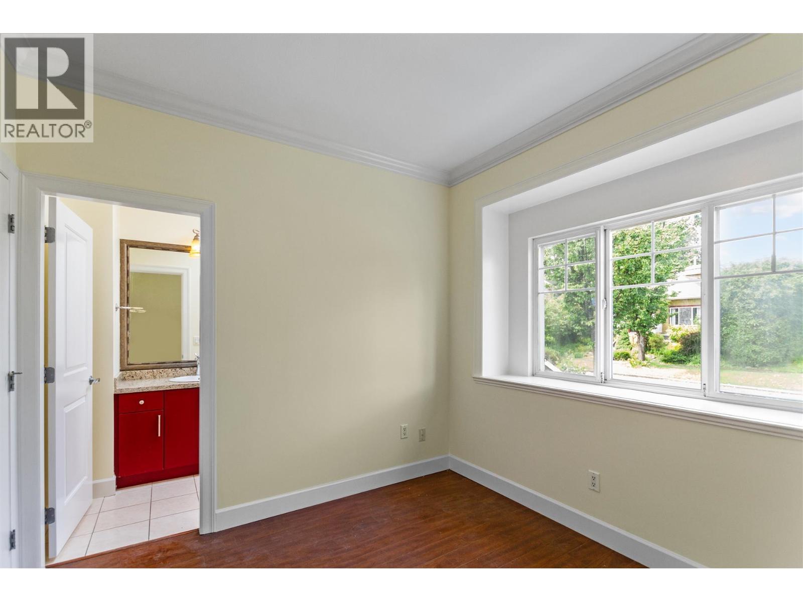 466 FADER STREET, New Westminster