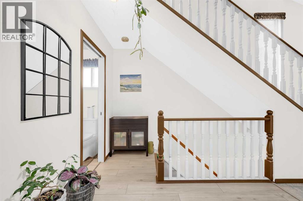 Single Family House for Sale in  Fallingworth Bay NE Falconridge Calgary 