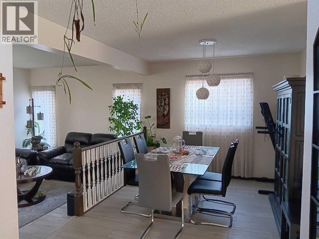 Single Family House for Sale in  Fallingworth Bay NE Falconridge Calgary 