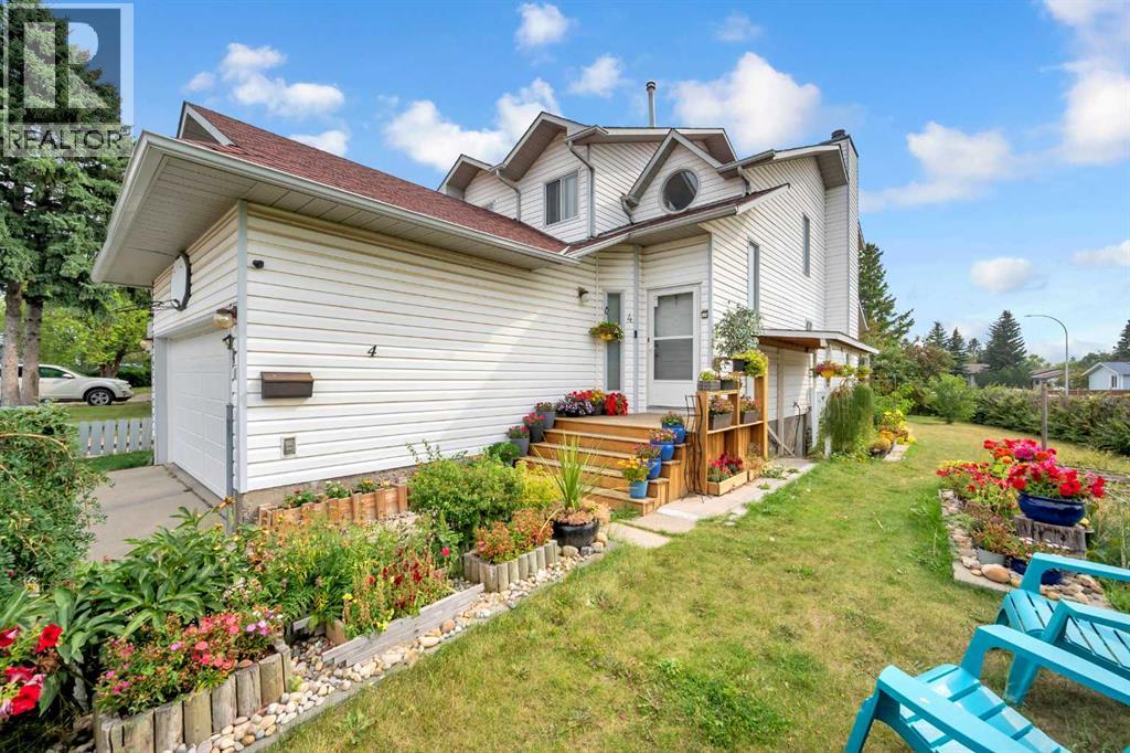 Single Family House for Sale in  Fallingworth Bay NE Falconridge Calgary 