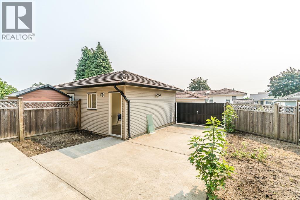 7734 16TH AVENUE, Burnaby