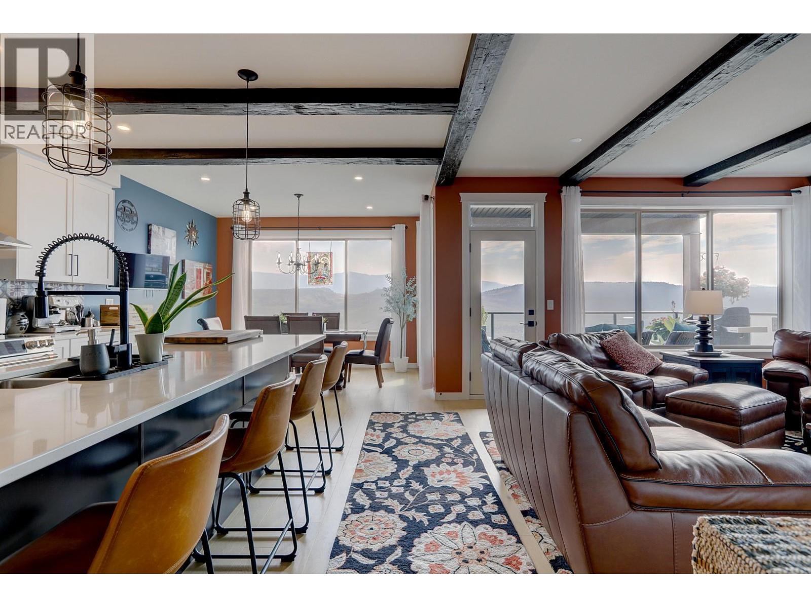 8 595 Vineyard Way North, Vernon