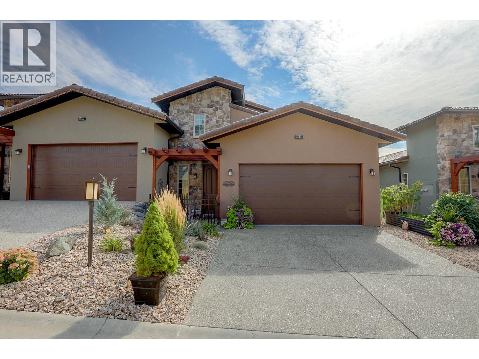 8 595 Vineyard Way North, Vernon