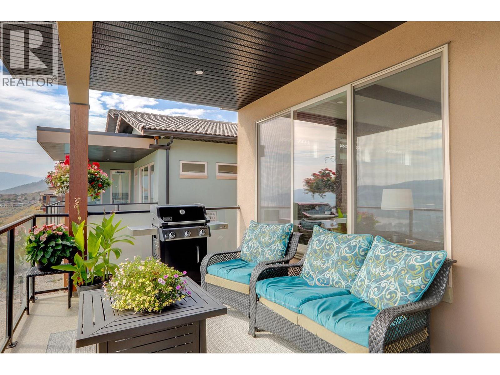 8 595 Vineyard Way North, Vernon