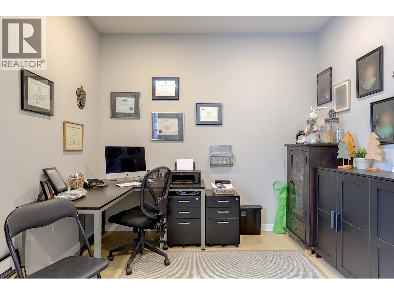 8 595 Vineyard Way North, Vernon