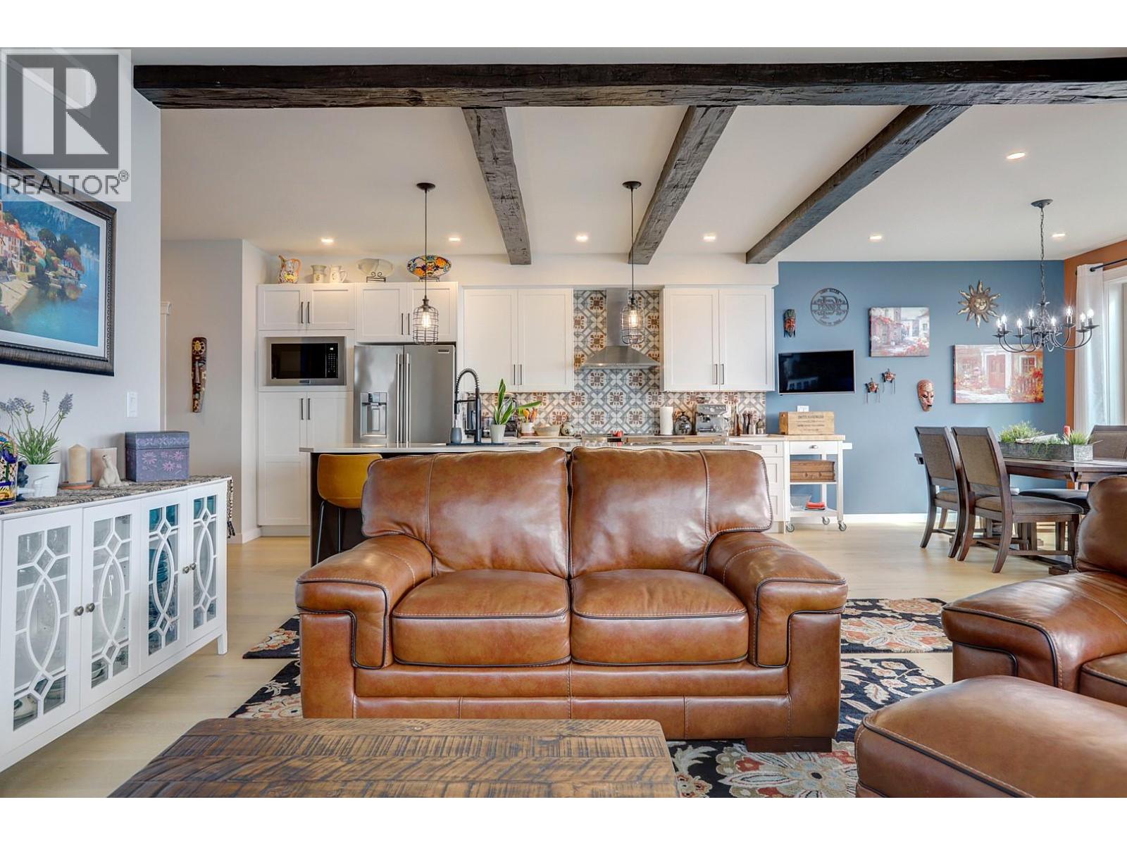 8 595 Vineyard Way North, Vernon