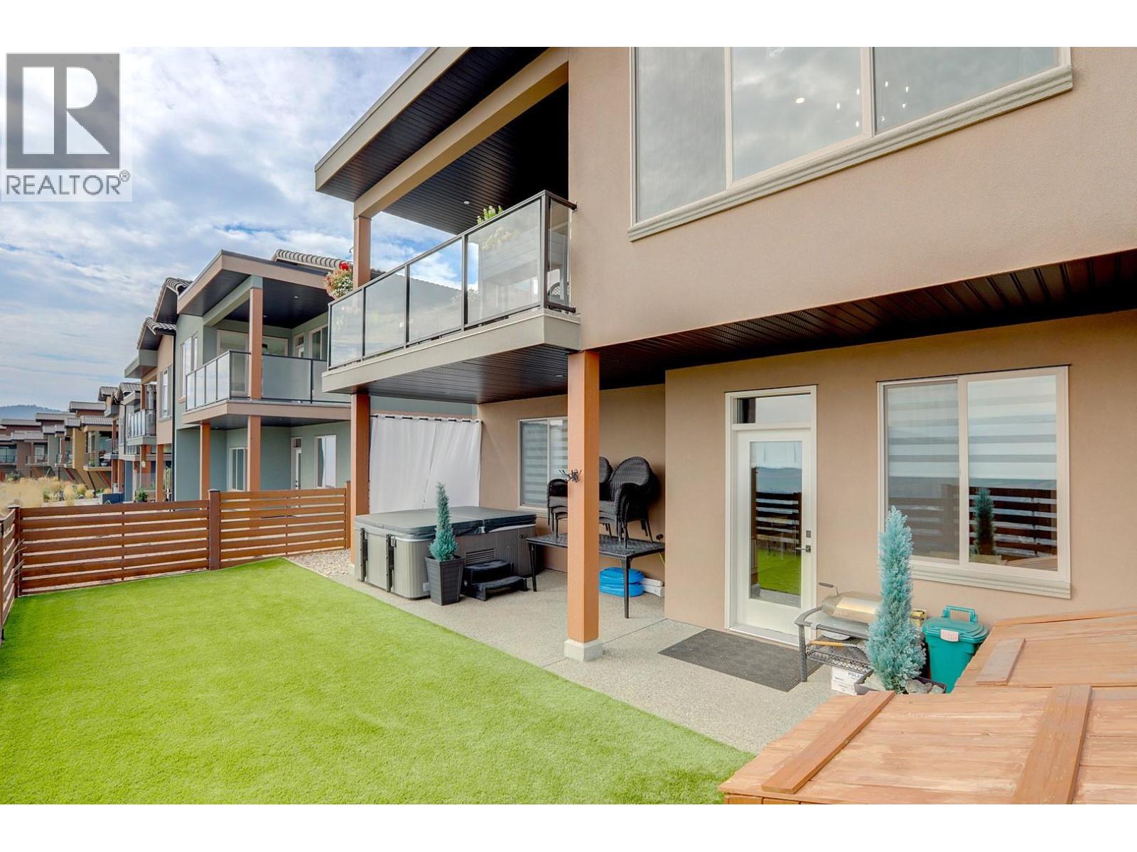 8 595 Vineyard Way North, Vernon