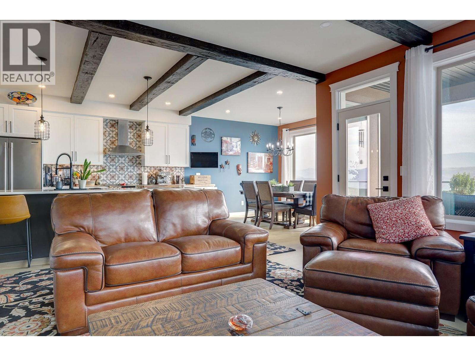 8 595 Vineyard Way North, Vernon