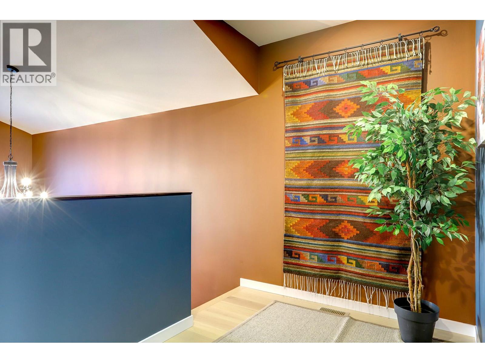 8 595 Vineyard Way North, Vernon