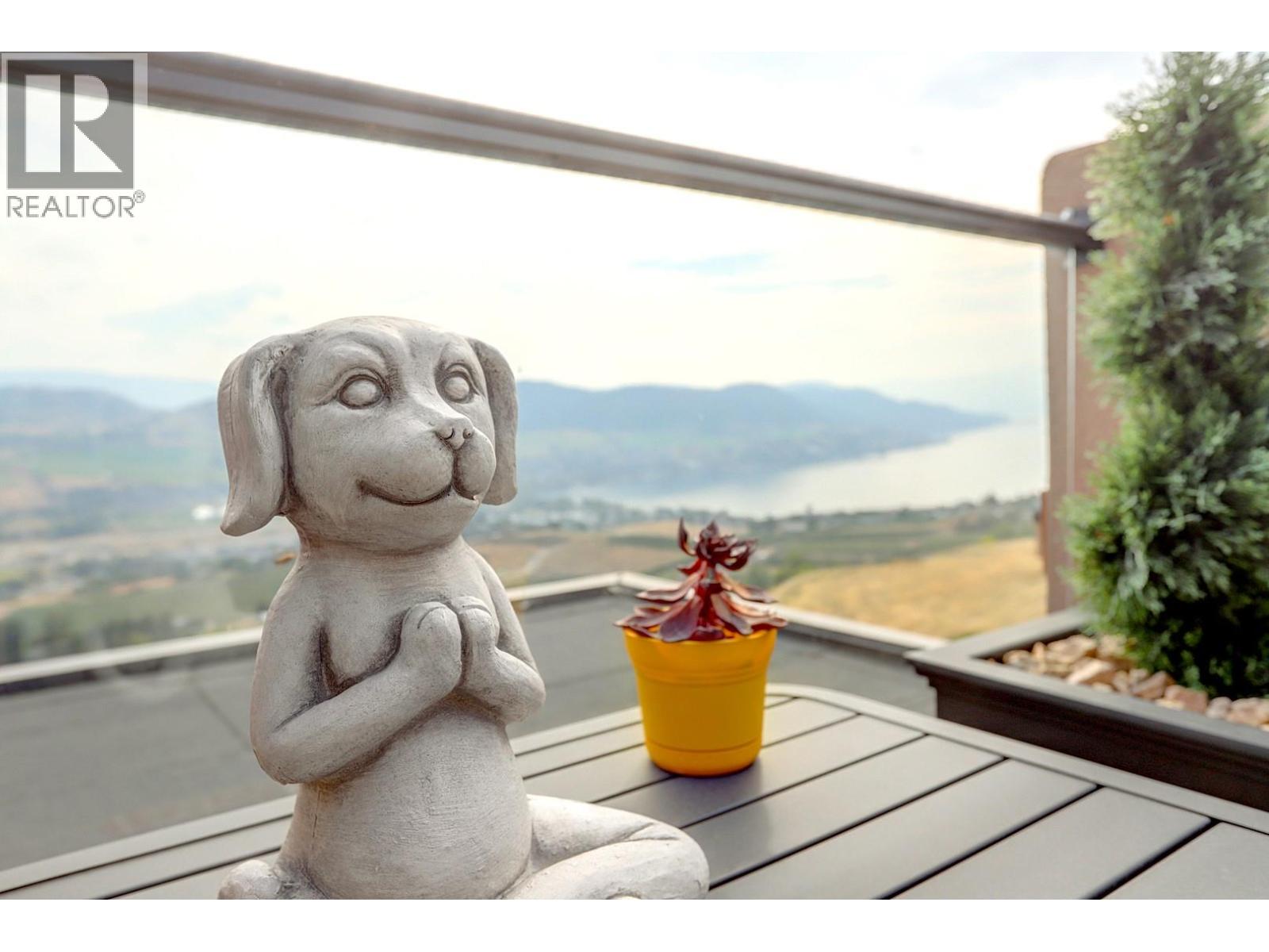 8 595 Vineyard Way North, Vernon