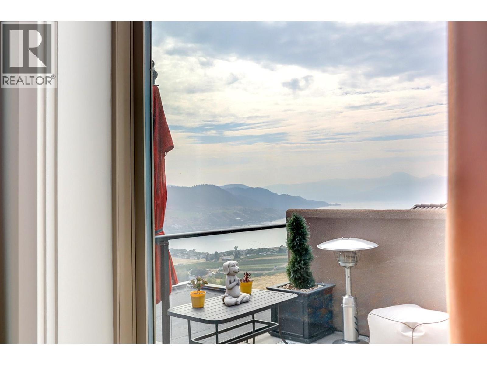 8 595 Vineyard Way North, Vernon