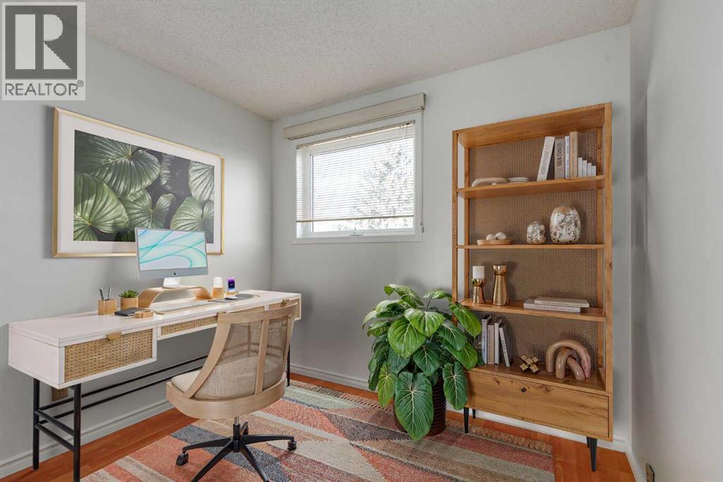 Single Family House for Sale in  Woodstock Road SW Woodlands Calgary 