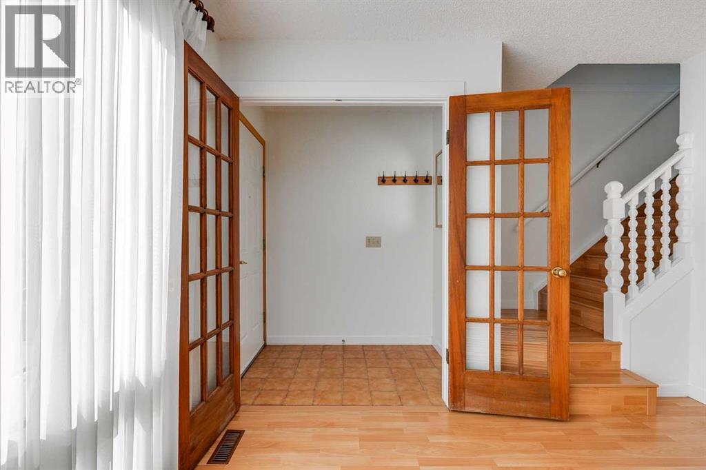 Single Family House for Sale in  Woodstock Road SW Woodlands Calgary 